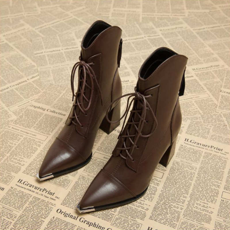 Women'S Fashion Trends 2025 - 여성용 앵클 부츠 패션 뾰족한 앞코