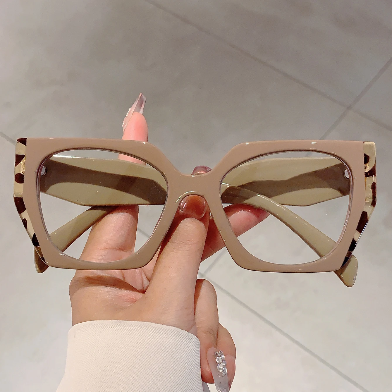 GM LUMIAS 대형 여성 안경 패션 빈티지 불규칙한 - Women'S Fashion Glasses Non Prescription 리뷰 및 가격