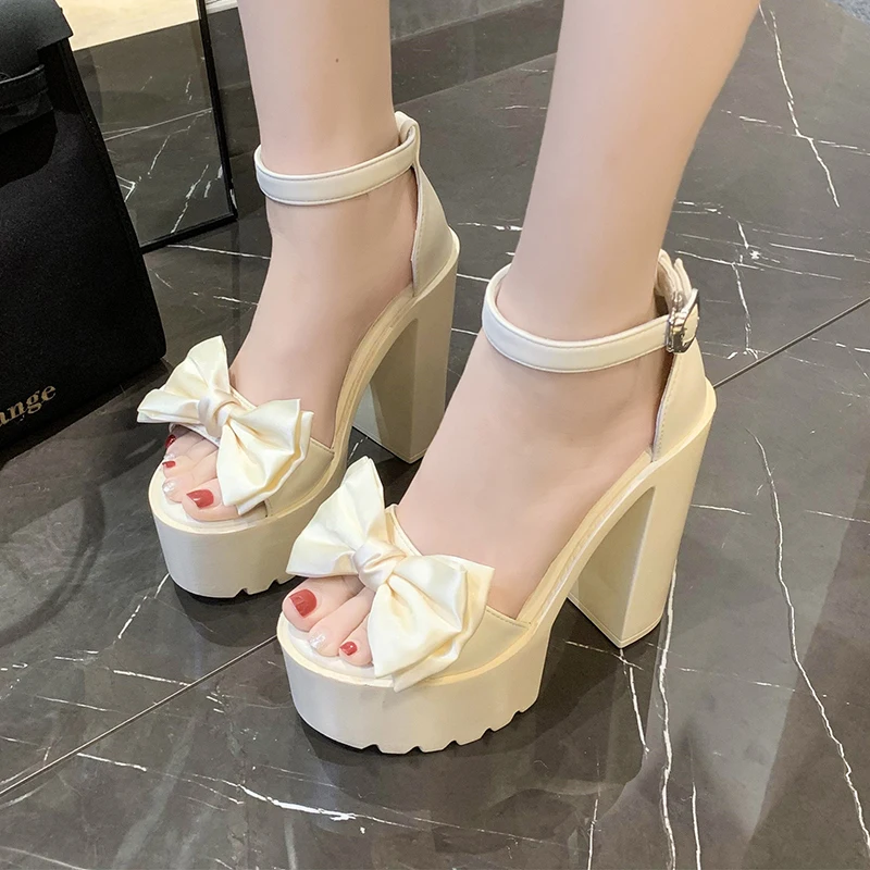 여성 샌들 2025 새로운 여름 신발 트렌드 블랙 화이 - Women'S Fashion Trends 2025 리뷰 및 가격