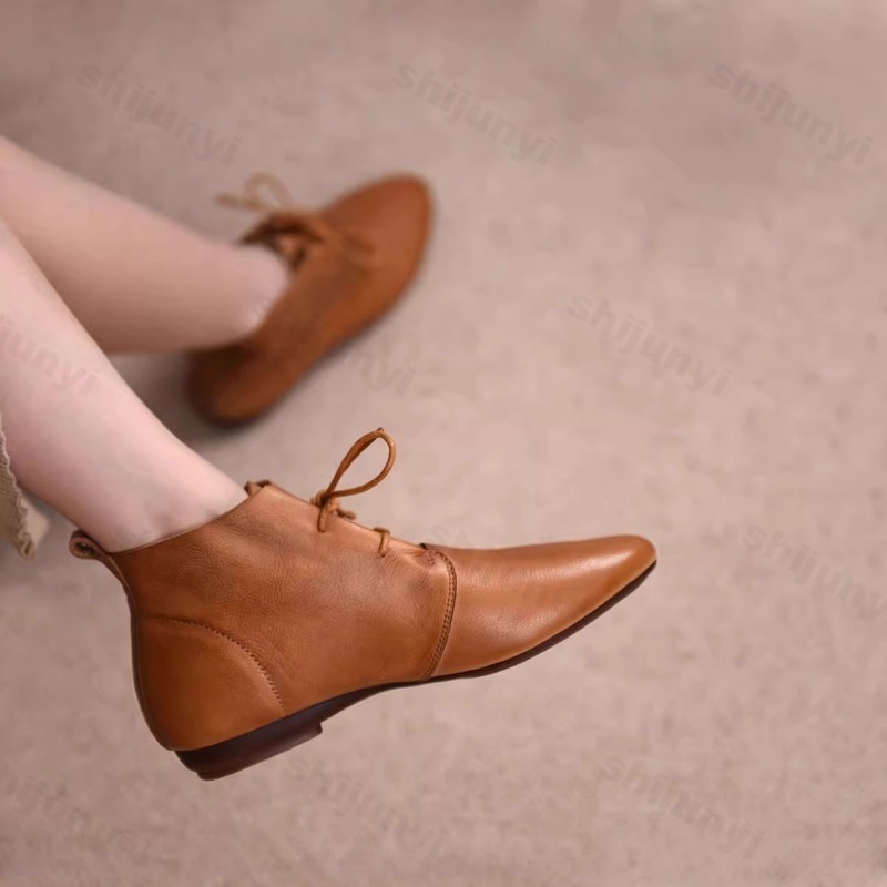 여성 숏 부츠 2025 가죽 신상 트렌드 편안한 신발  - Women'S Fashion Trends 2025 리뷰 및 가격